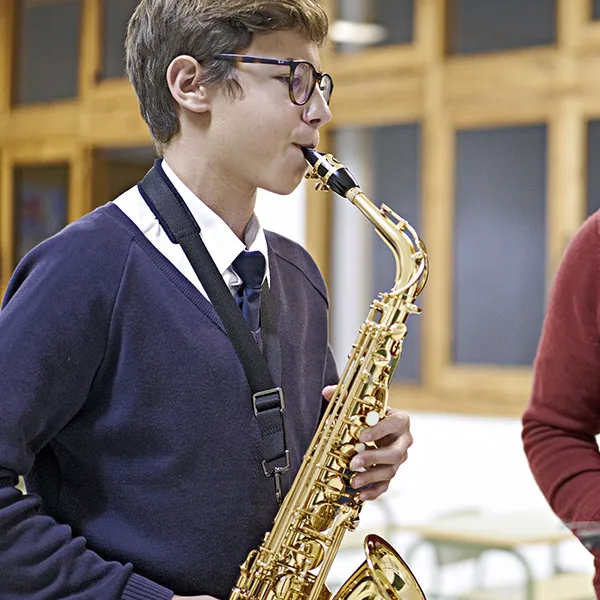 Alumno de saxofón del Conservatorio